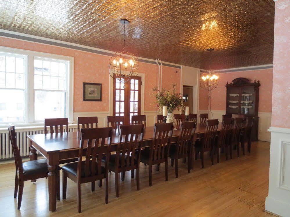 Carriage House Bed & Breakfast Winona Extérieur photo